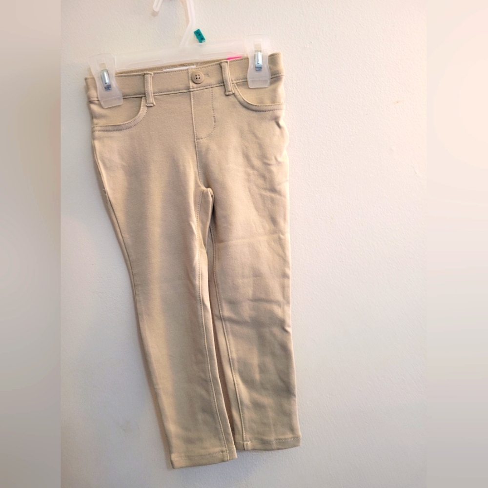 Girls Strechable pants! Size-4